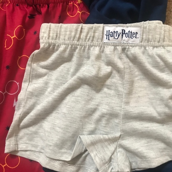 Harry Potter Three Piece Pajama Set XS - Picture 8 of 14